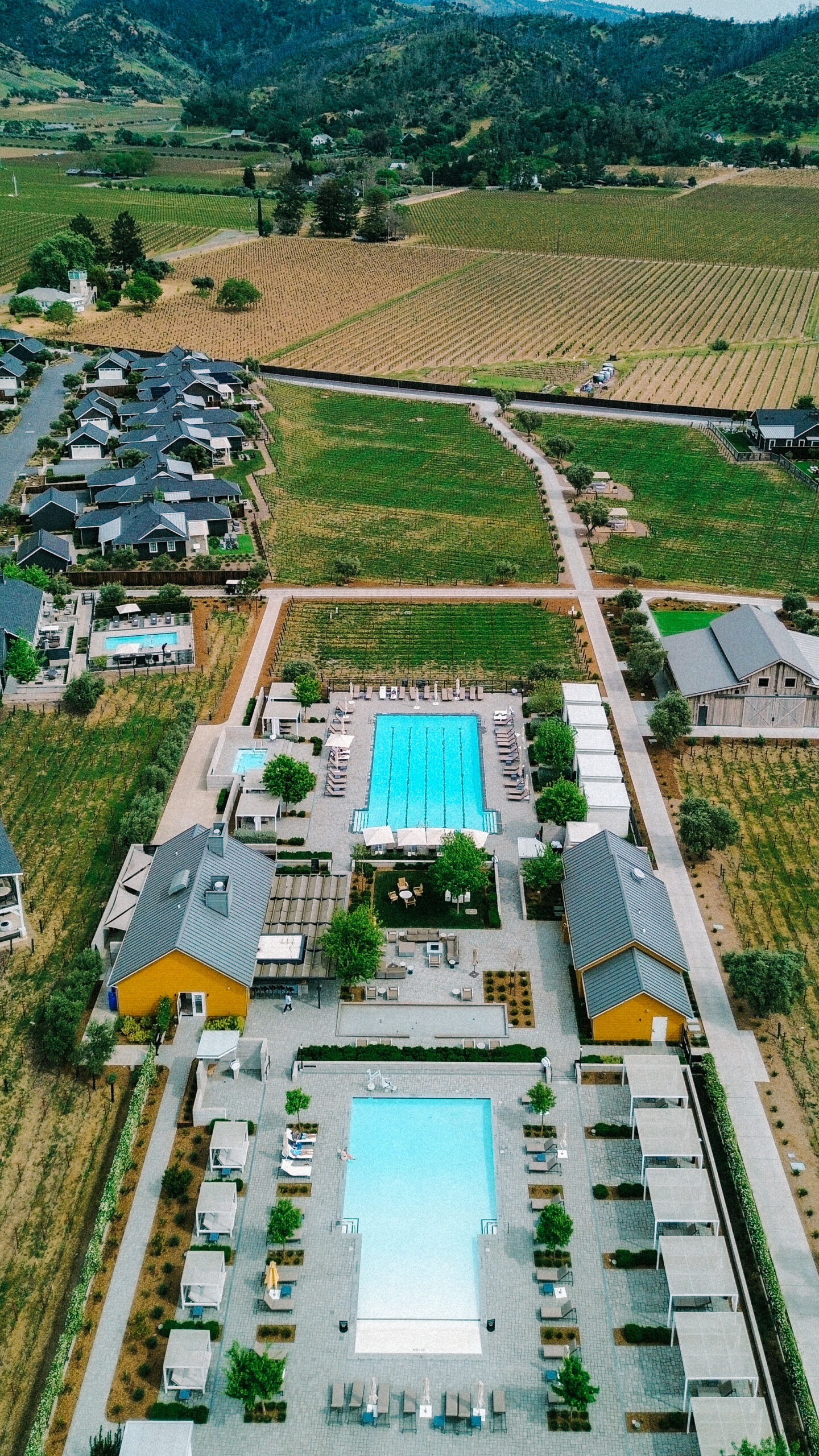 where to stay in napa valley, four seasons napa valley aerial view